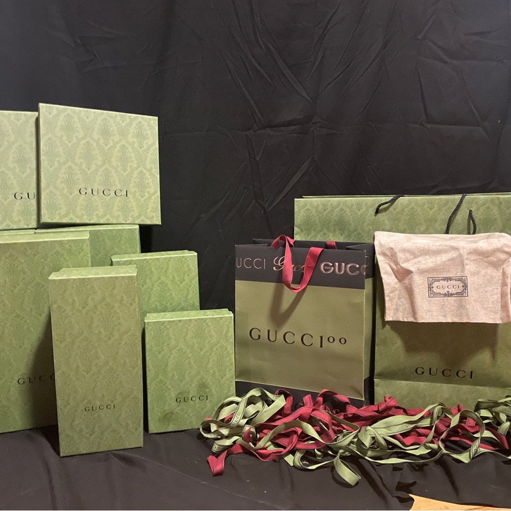 Gucci Green and Red Gift Bag Collection